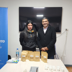 El orujo de manzana: De desecho a ingrediente culinario para emprendedora local de Selva Oscura.