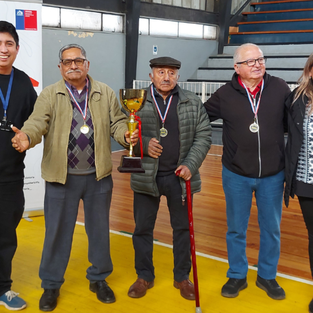 Más de 30 personas participaron en el Primer Campeonato Comunal de Bochas, organizado por el Centro Diurno, RBC y La Oficina de Deportes.