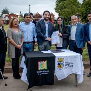 Con una inversión de más de 643 millones de pesos, Gobierno Regional Firma Mensaje para mejorar La Plaza de PUA