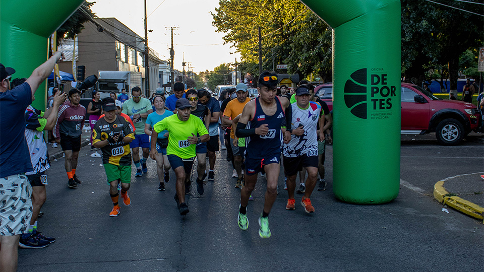 Victoria se Ilumina: Éxito Rotundo en la Primera Corrida Nocturna Familiar del 2024