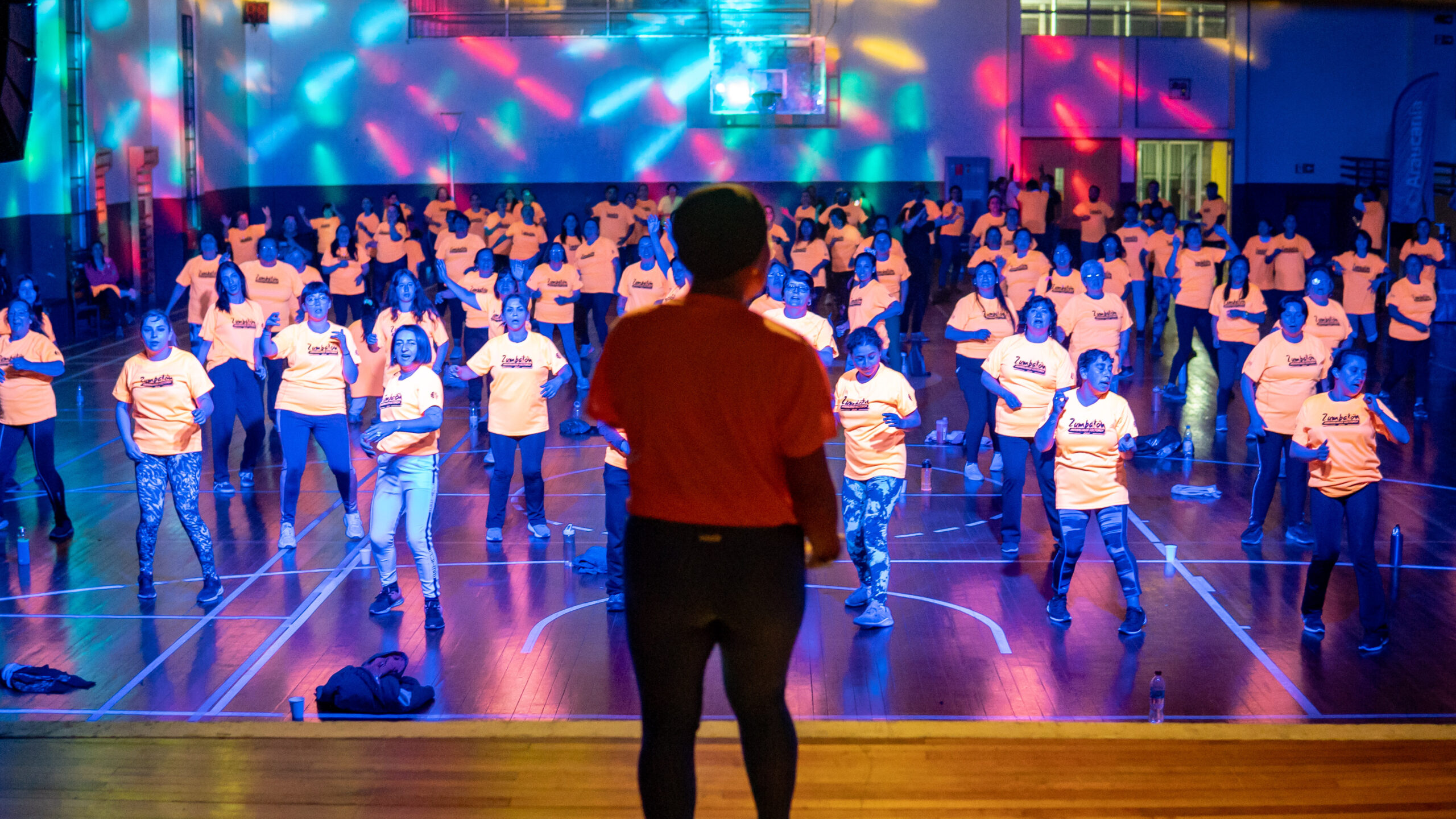 Más de 150 personas celebraron la Segunda Versión de la Zumbatón Nocturna en la comuna