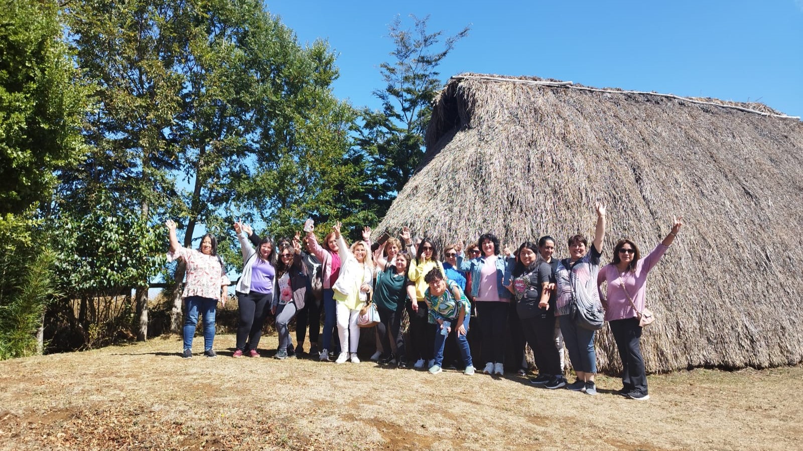 38 mujeres de la comuna, disfrutaron de un hermoso fin de semana en Puerto Saavedra