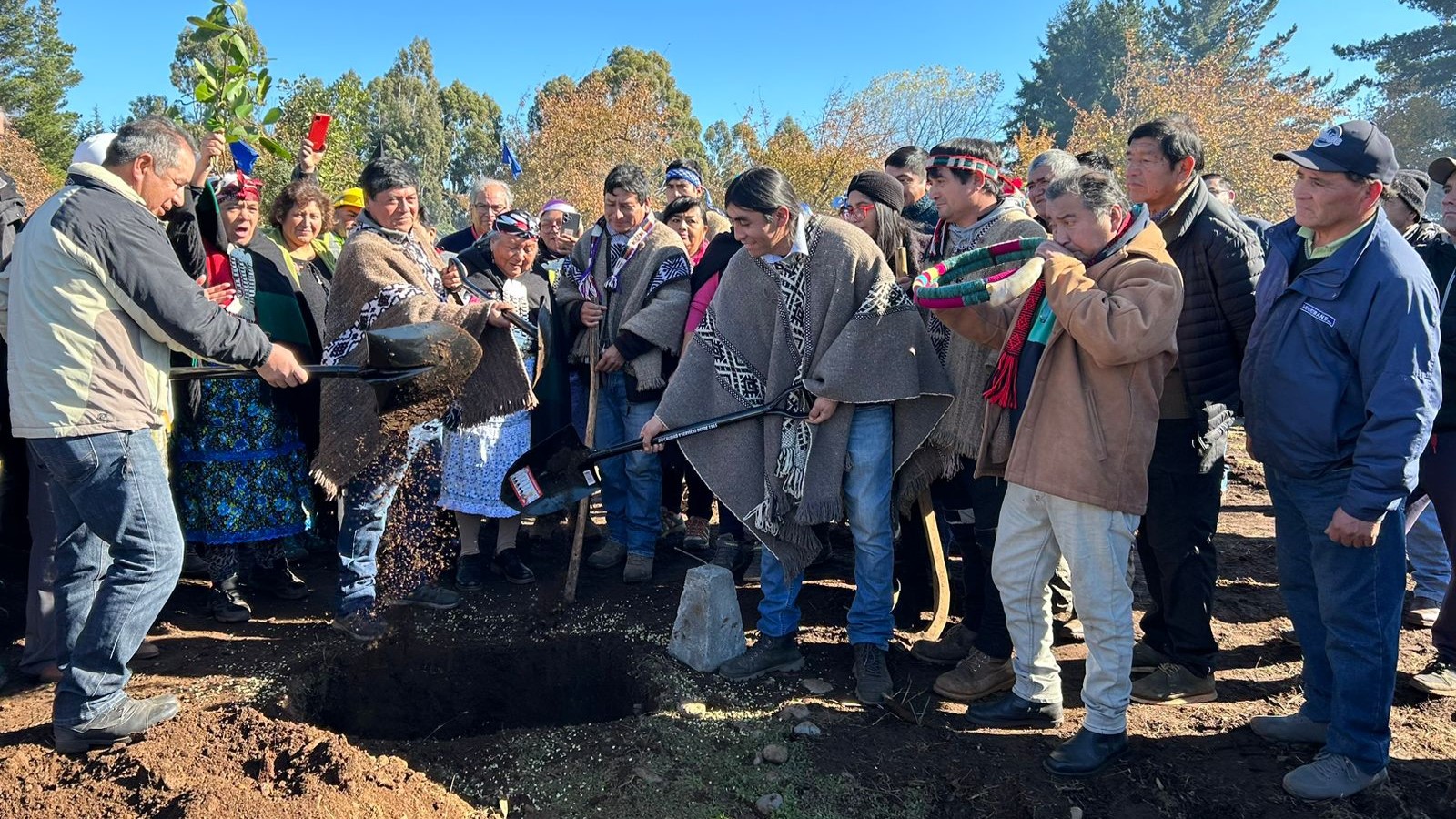 Hermosa y tradicional Ceremonia de Instalación de la Primera Piedra se realiza en Las Cardas