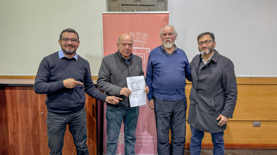 Municipalidad proclama a escritor César Retamal al Premio Nacional de Literatura
