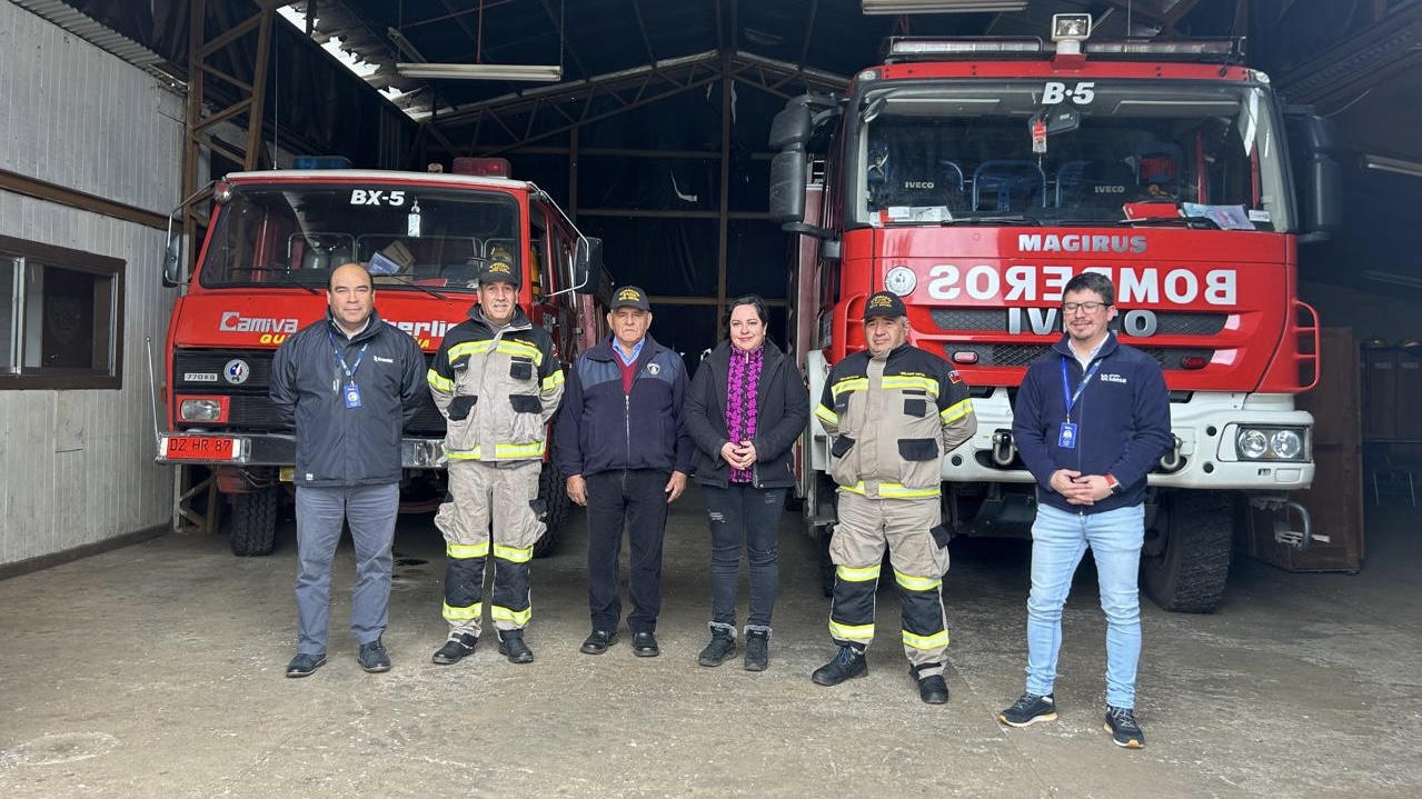 Frontel instaló iluminación fotovoltaica en Compañía de Bomberos de Selva Oscura