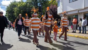 Exitoso Carnaval de la Primavera se realiza en Victoria