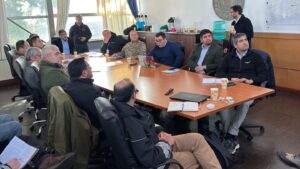 Prevención por posibles eventos climáticos: Municipio coordina acciones con empresas eléctricas, forestales y fuerzas de orden