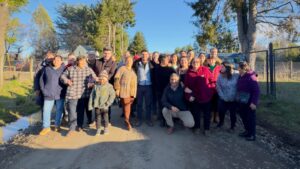 Celebra California: Más caminos pavimentados para Victoria