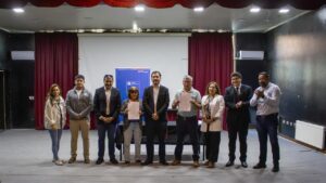 27 familias reciben subsidios de vivienda en Victoria