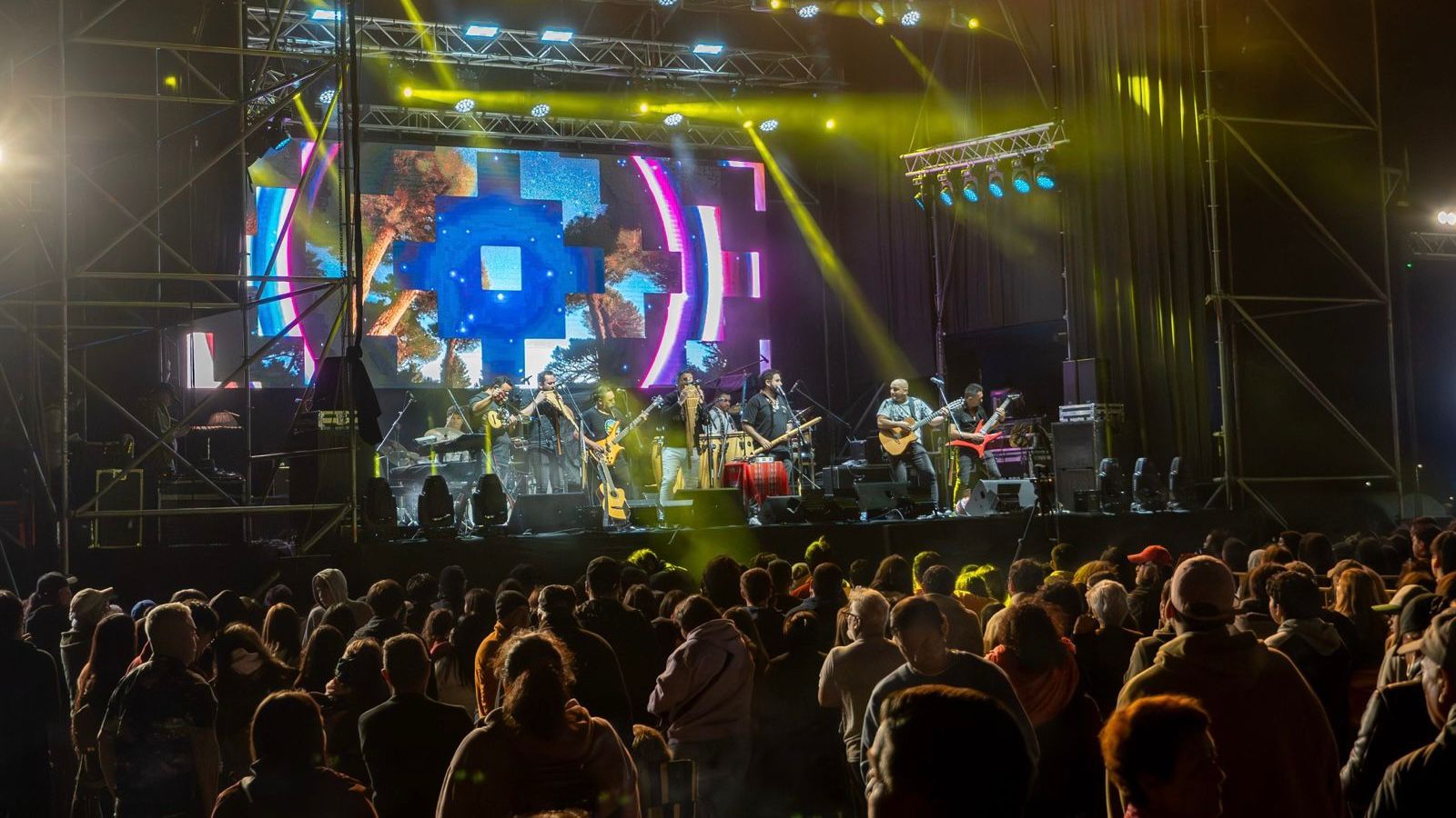 Shamanes, Los Peregrinos del Amor, Sinergia, Claudio Narea y Willy Sabor, celebrarán los 145 años de Victoria