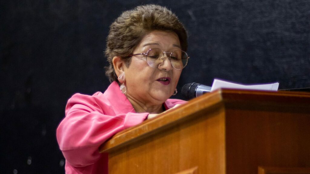 Nancy Riquelme y sus Ángeles presentan nuevo libro en el Centro Cultural