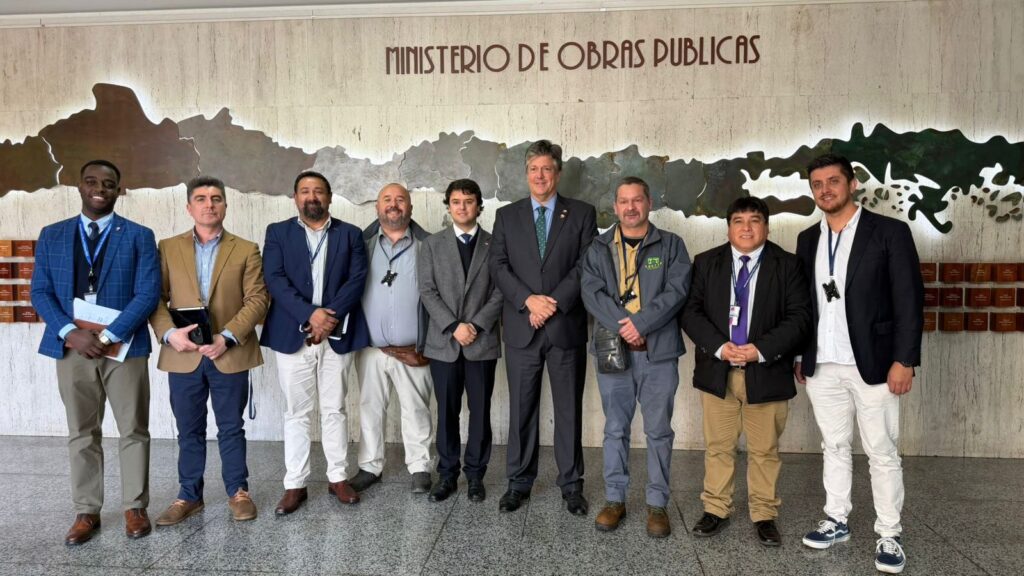 Municipalidad de Victoria participa de reunión con el MOP por proyecto de concesión de la Ruta 5 Sur