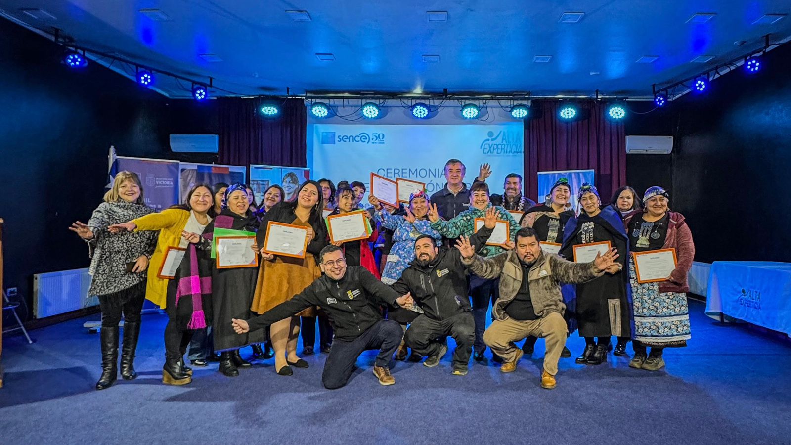Fortaleciendo el rescate de la cultura ancestral: 20 personas finalizan curso de diseño y elaboración de joyas mapuche